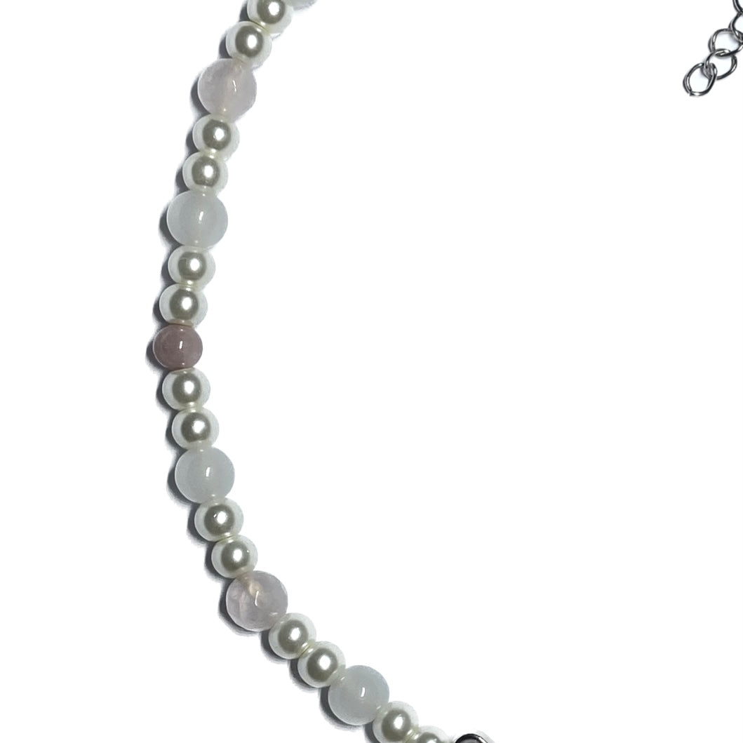Necklace with Pearls, Gemstones and a Bow