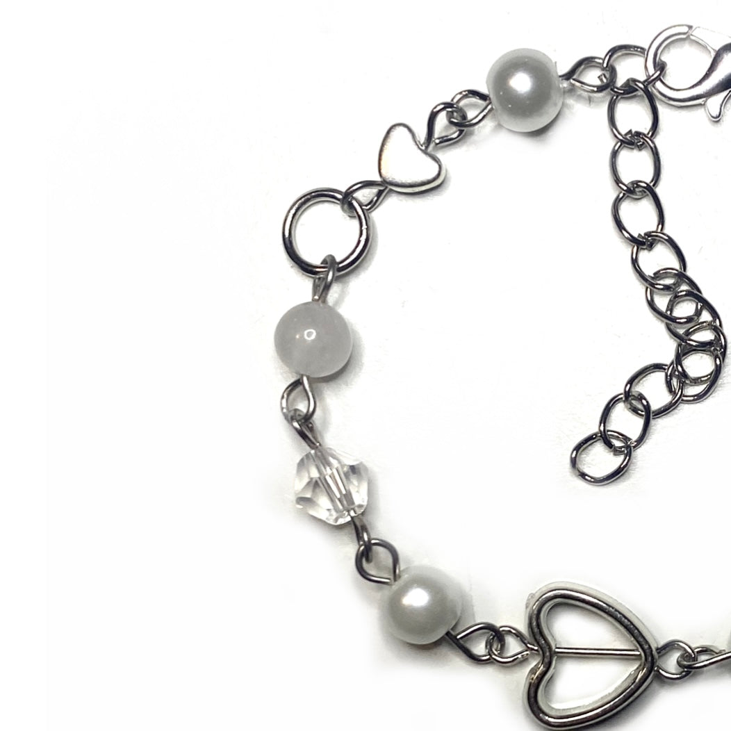 Bracelet with pearls, gemstone and beads