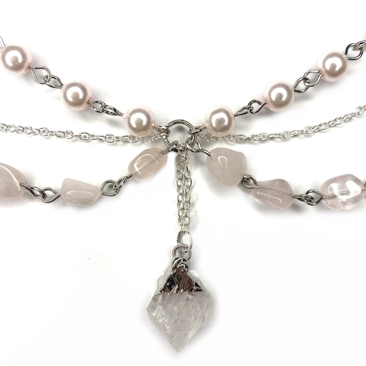 Necklace with Pearls, rosequarts and a rosequarts charm